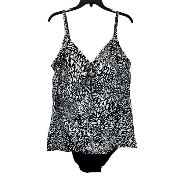 Swim Solutions Printed Flyaway Fauxkini One piece black white - 20W - Picture 3 of 15